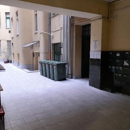 Cherry Blossom Designer Apartment In The Center With Free Parking Budapest Exterior photo